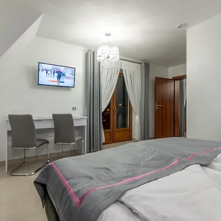 Secret Apartment *